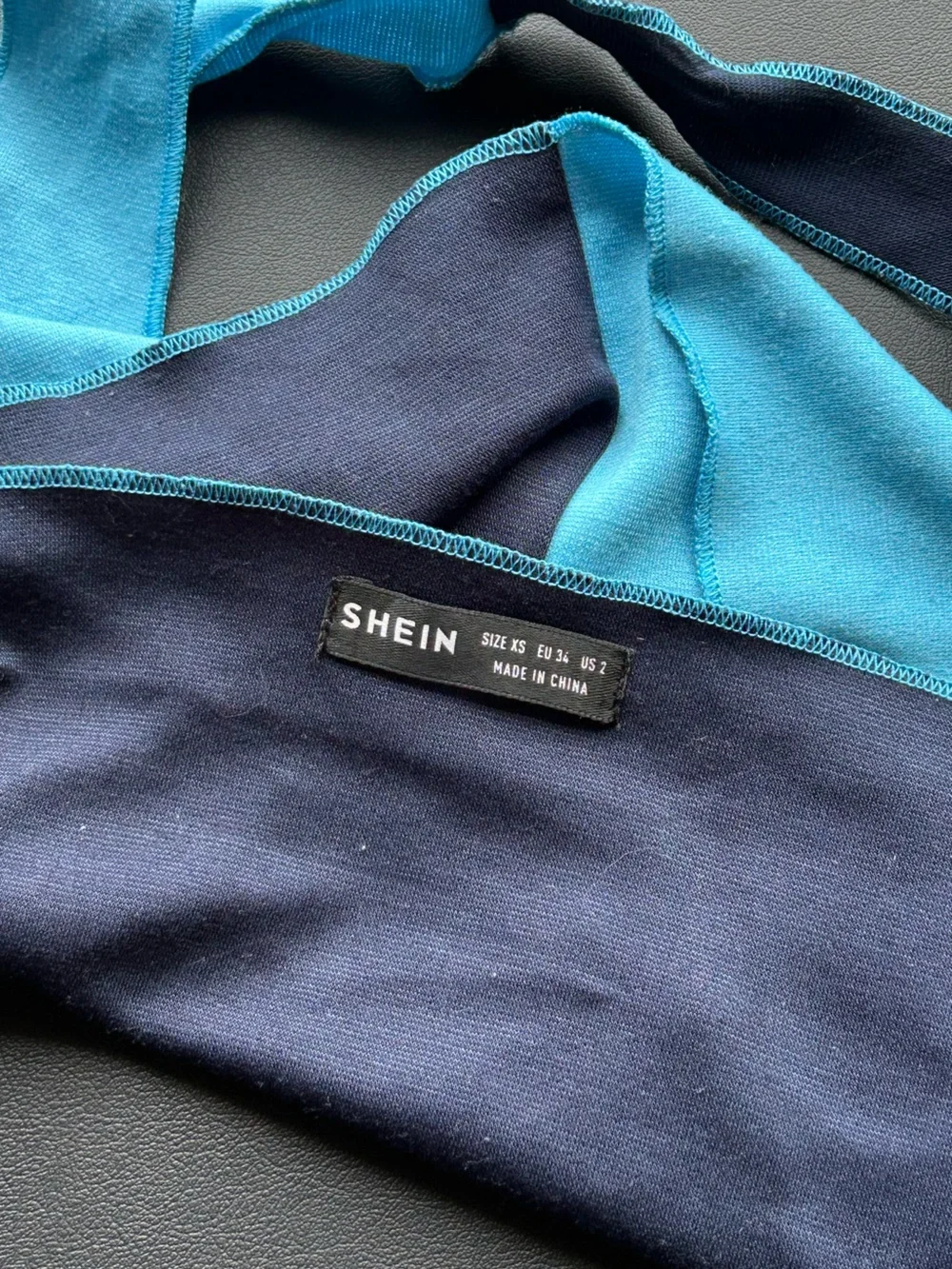 SHEIN Teal and Navy Colorblock Halter Crop Top - Picture 3 of 3